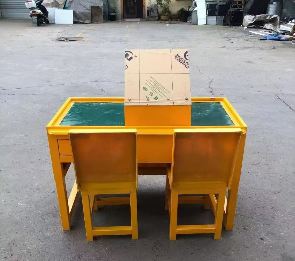阳新防静电导通桌井下煤矿火工品发放桌：危险品流转的安全守护者